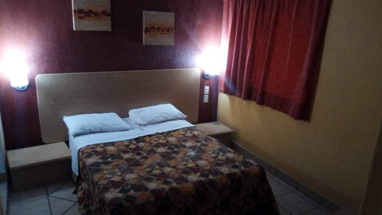 Hotel Castilla Y Leon Guadalajara Buitenkant foto
